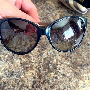 Burberry sunglasses